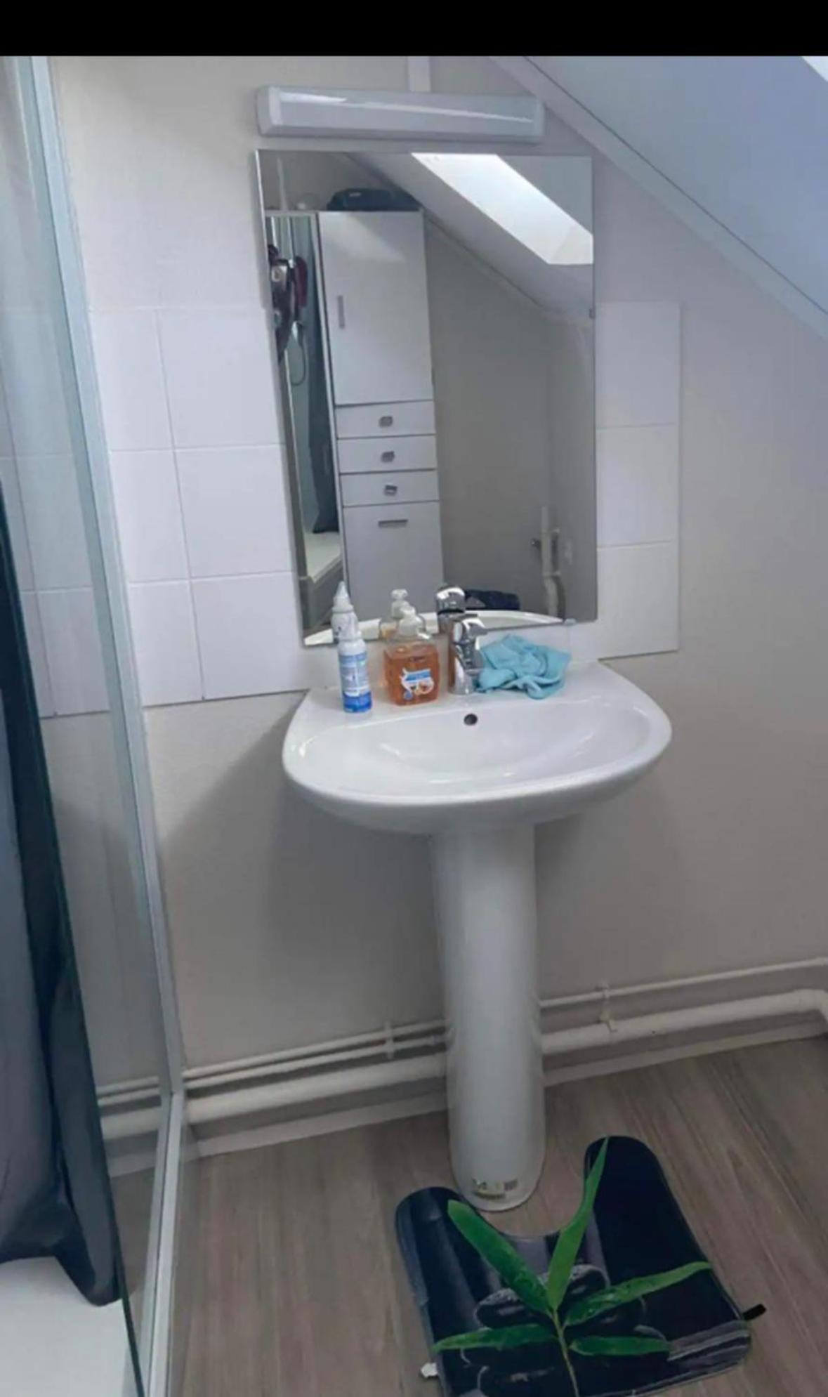 Chambre Privee Анже Екстериор снимка